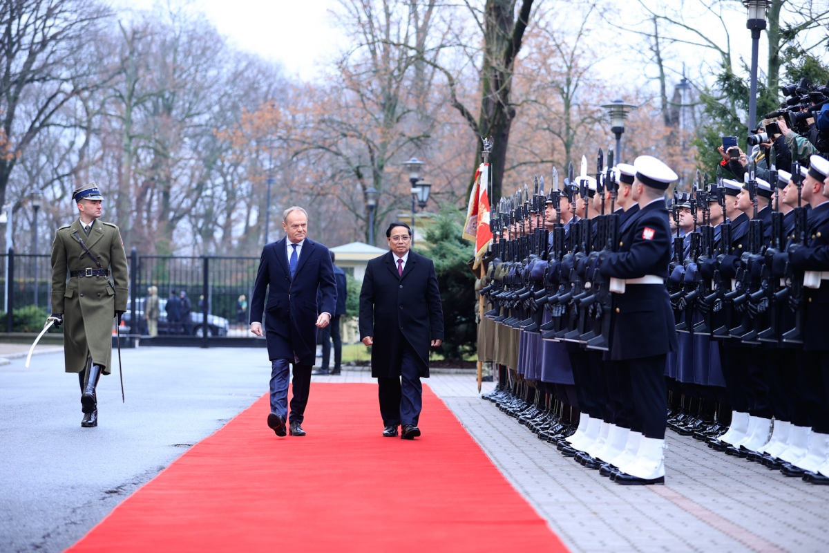 Donald Tusk welcomes Vietnamese PM in Warsaw on official visit